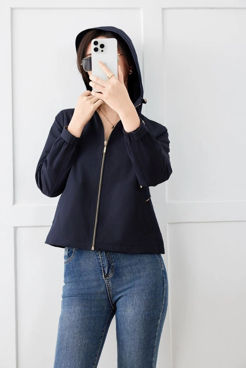 Flexible Burberry Outwear 104050