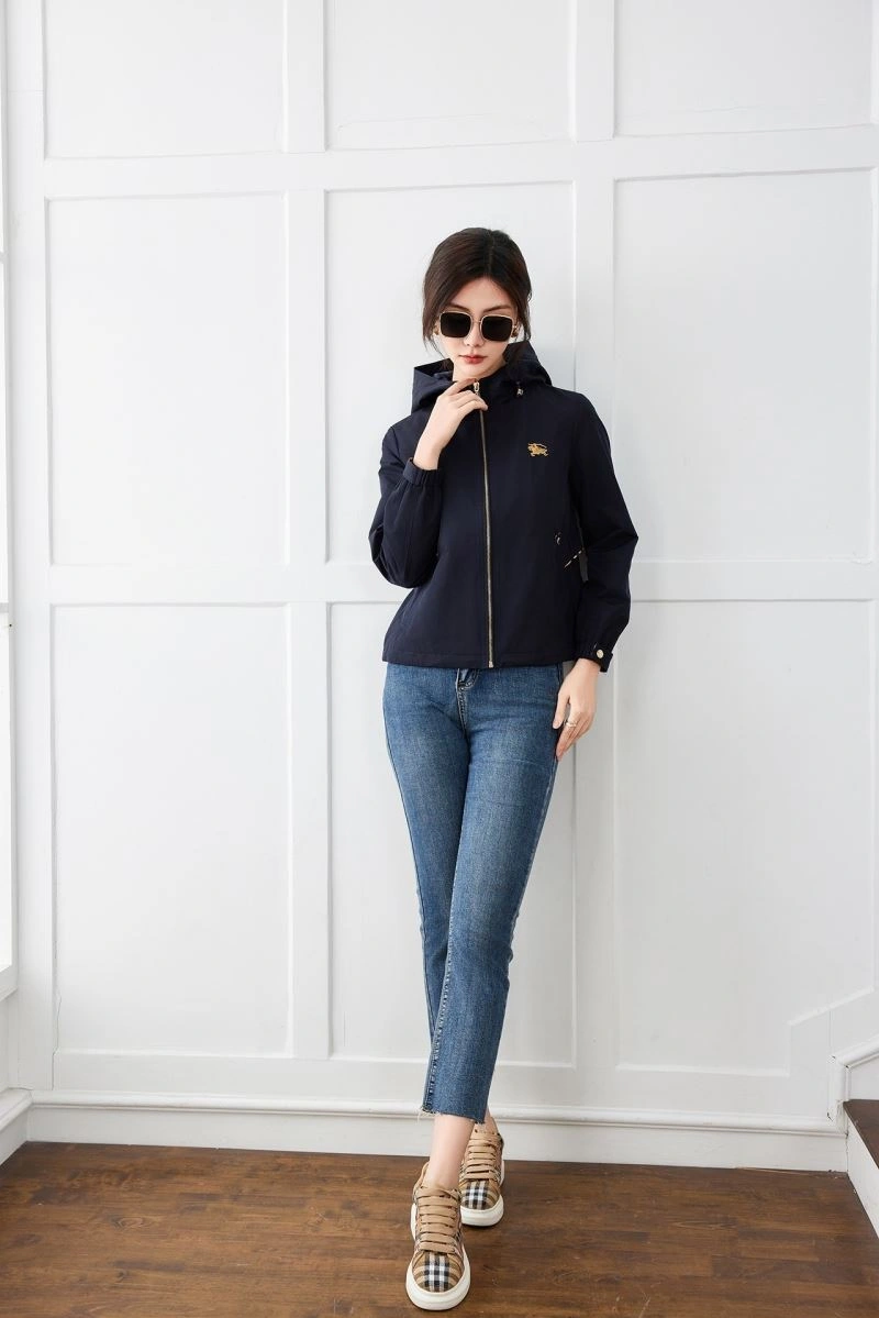 Flexible Burberry Outwear 104050