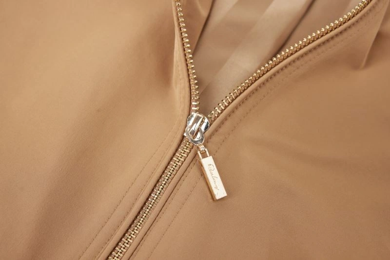 Flexible Burberry Outwear 104050