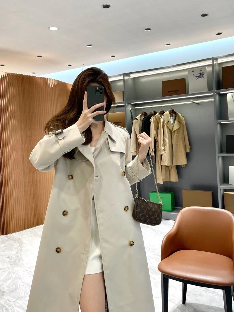 Burberry Outwear Timeless 103988