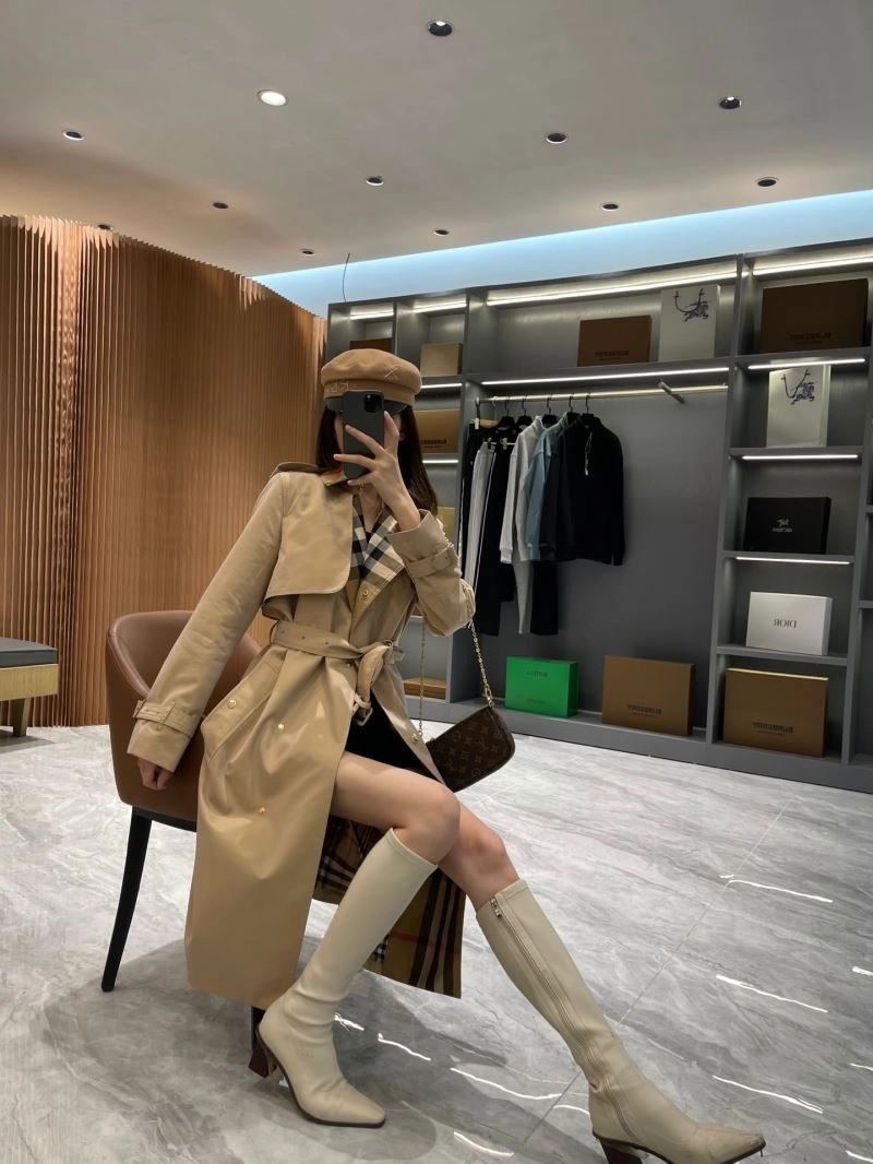 NewStyle Burberry Outwear 103977