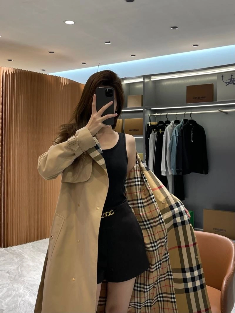 NewStyle Burberry Outwear 103977