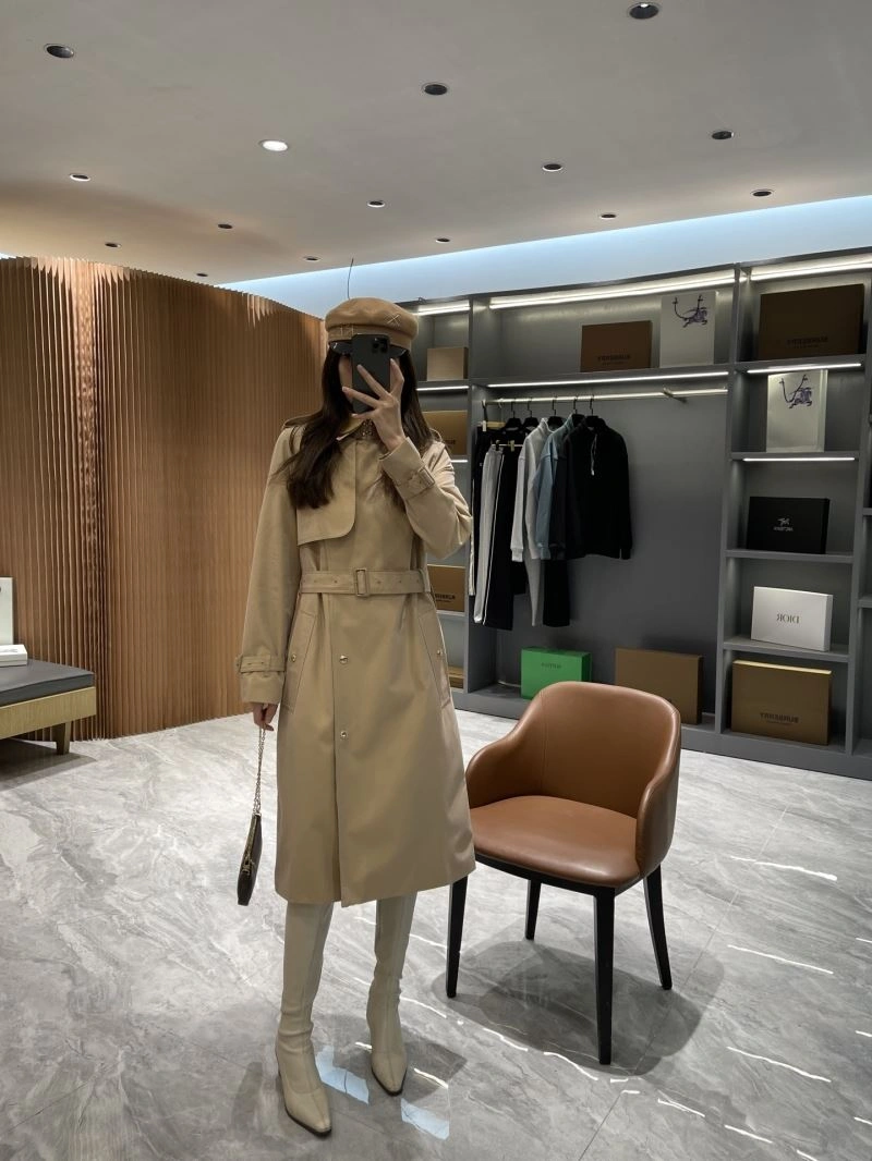 NewStyle Burberry Outwear 103977