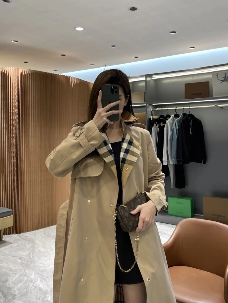 NewStyle Burberry Outwear 103977