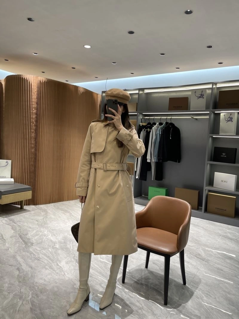 NewStyle Burberry Outwear 103977