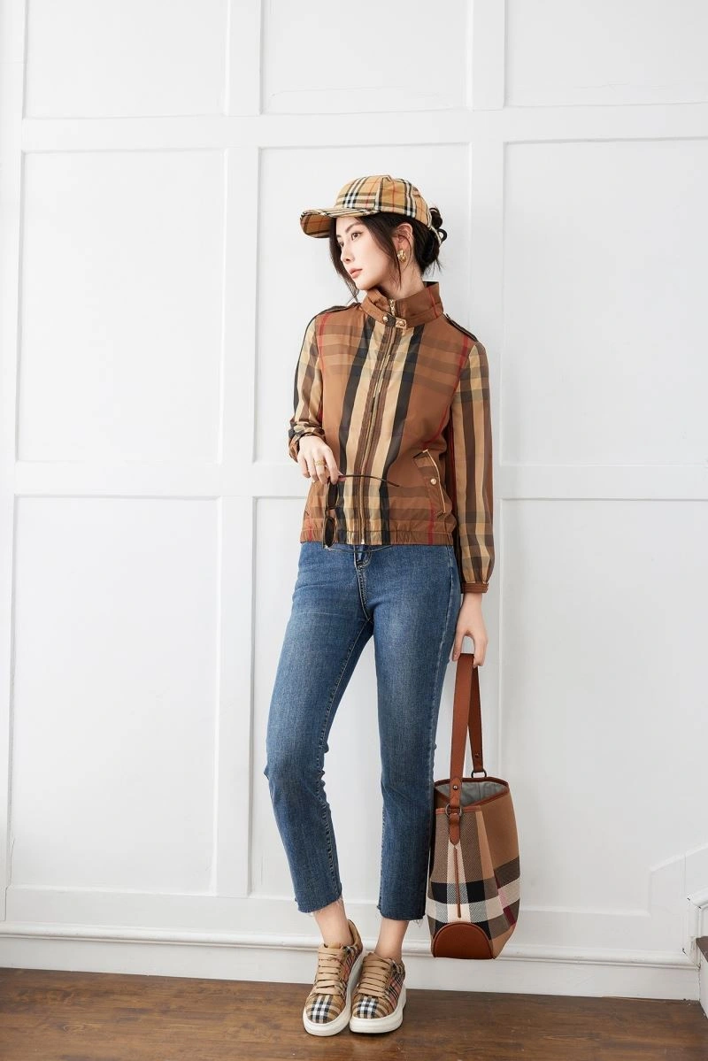 Burberry Outwear AllSeason 104013