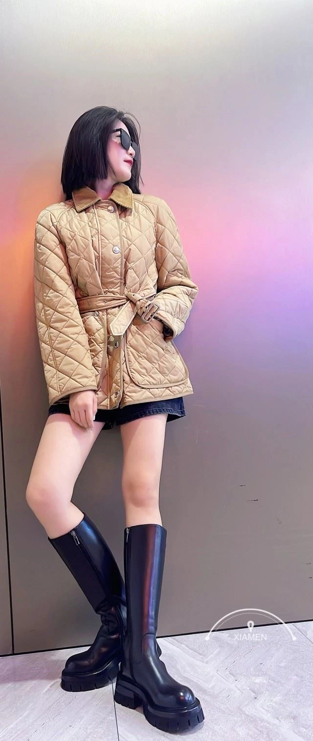 Bold Burberry Outwear 103965