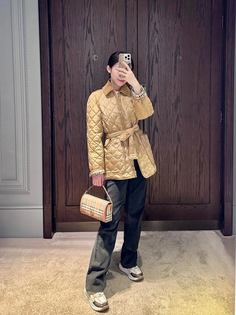 Bold Burberry Outwear 103965