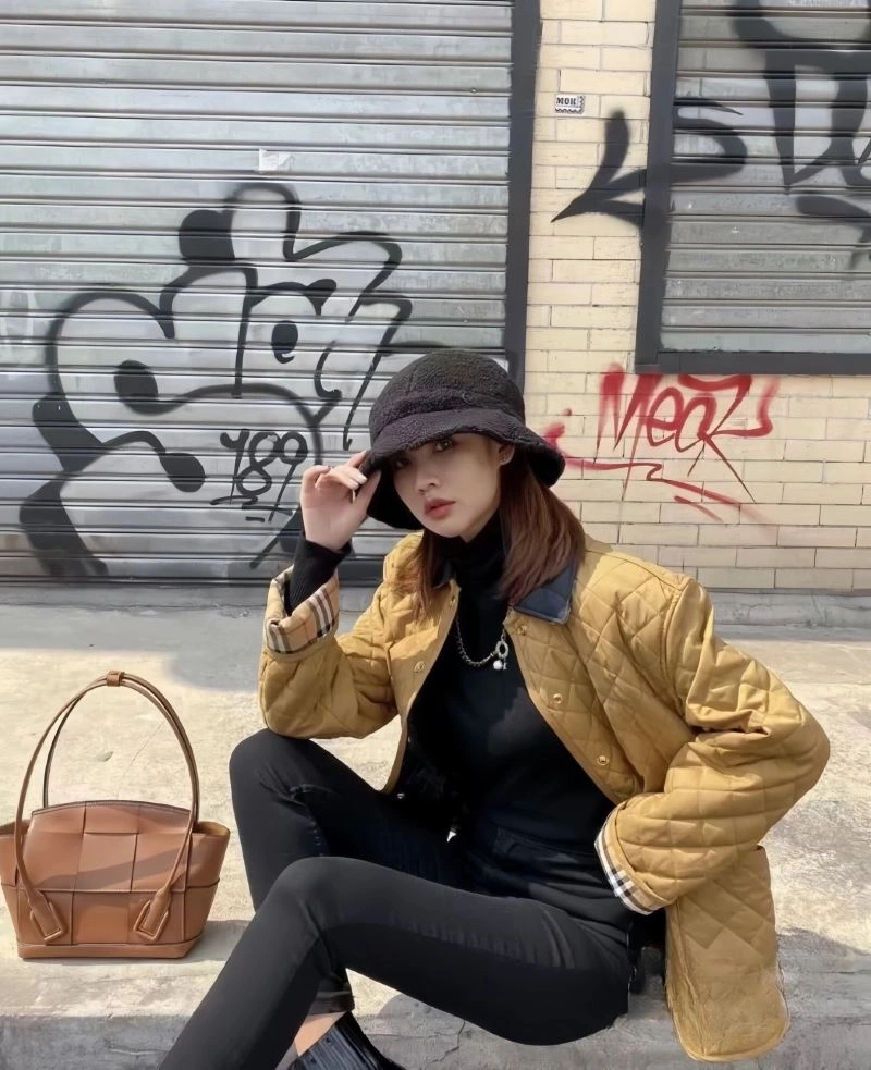Thermal Burberry Outwear 104010