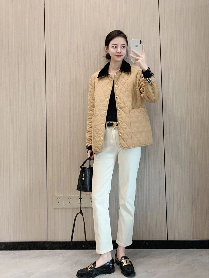 WaterResistant Burberry Outwear 103971
