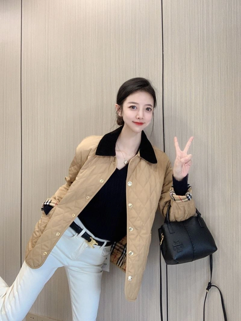 WaterResistant Burberry Outwear 103971