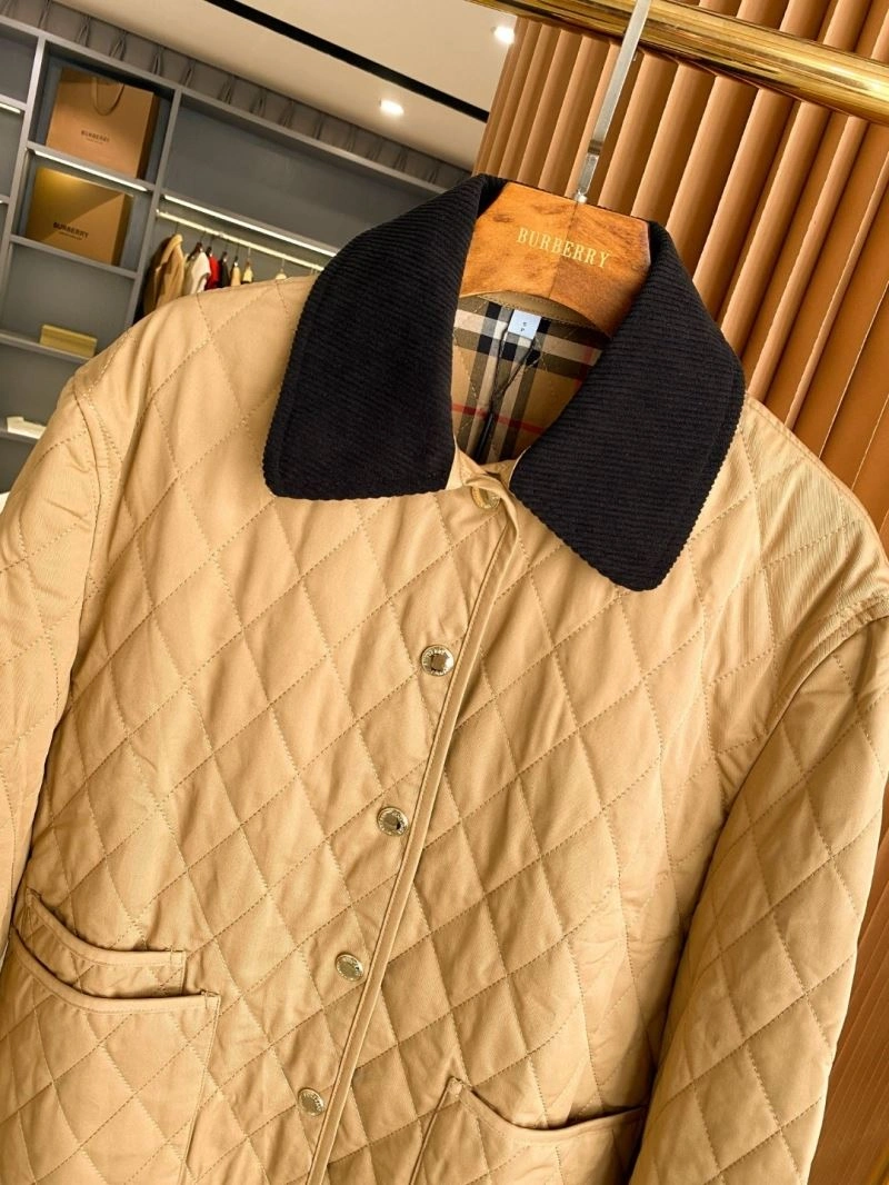 Breathable Burberry Outwear 103964