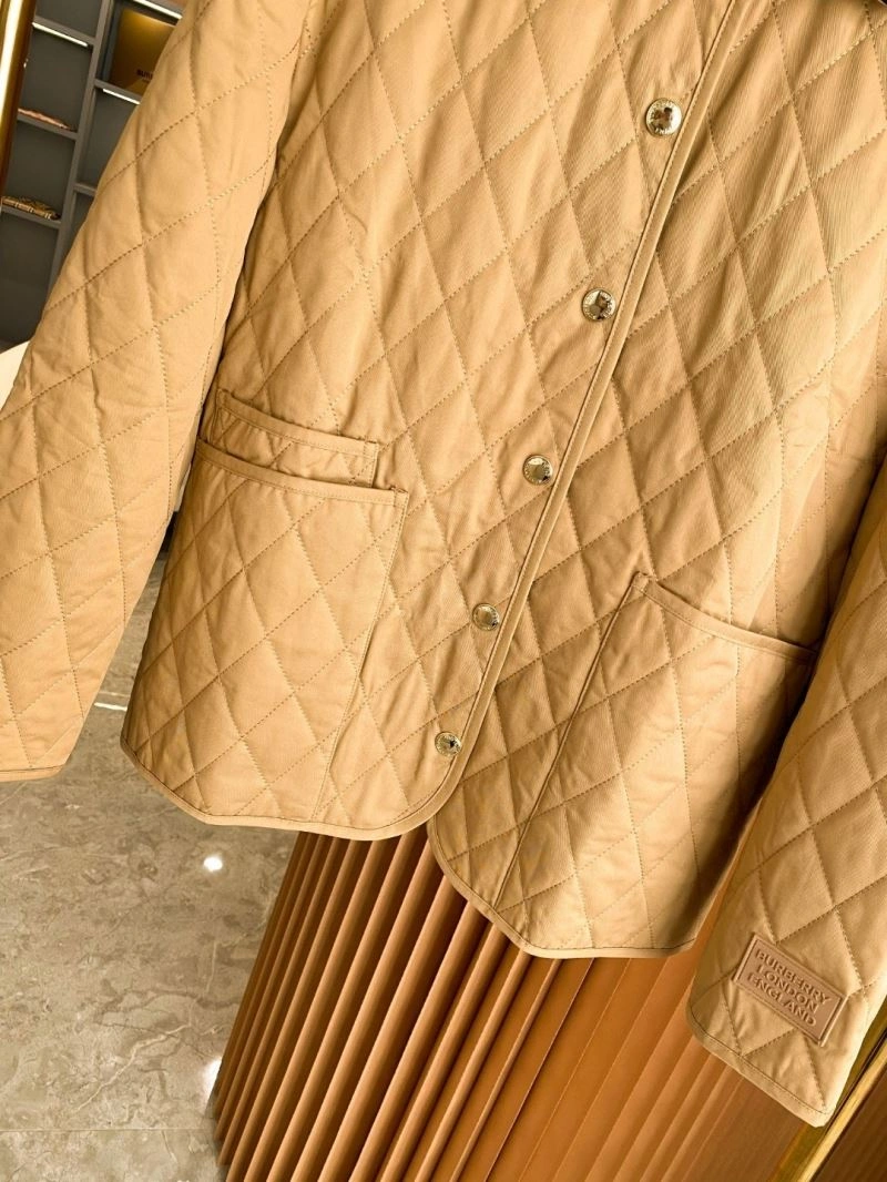 Breathable Burberry Outwear 103964