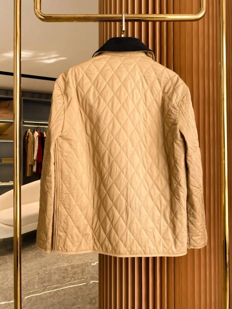 Breathable Burberry Outwear 103964