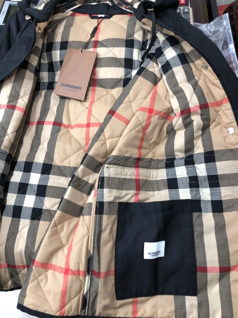 Burberry Outwear Neat 103967
