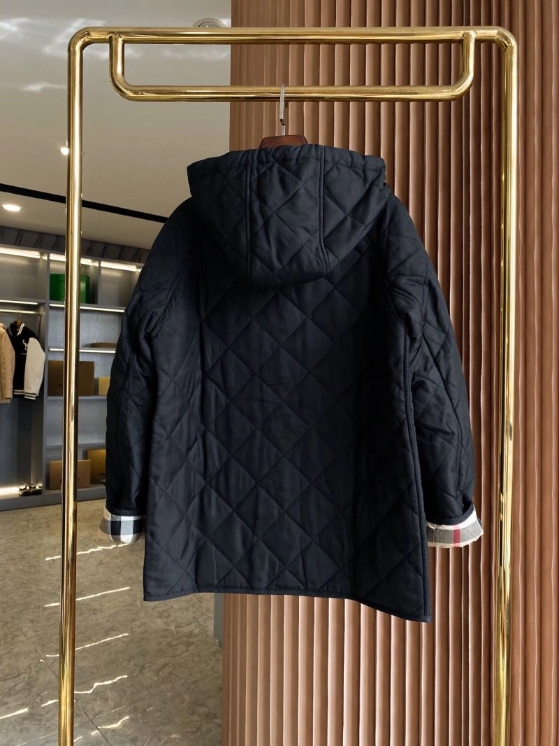 Burberry Outwear Neat 103967