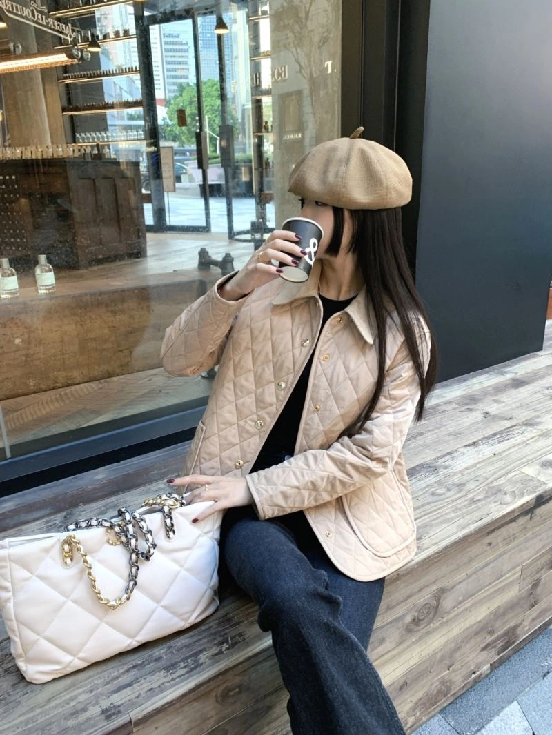Burberry Outwear Chic 104011