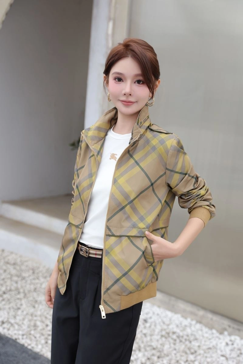 Burberry Outwear Breathable 104009