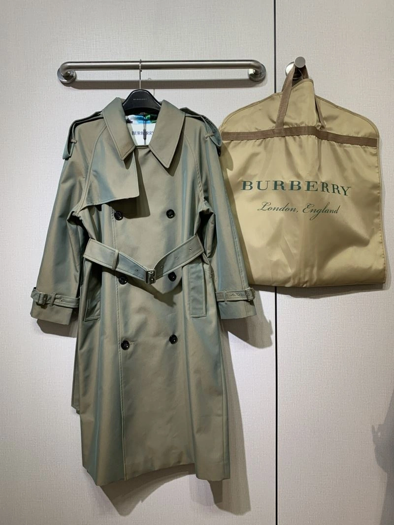 Burberry Outwear Chic 103952