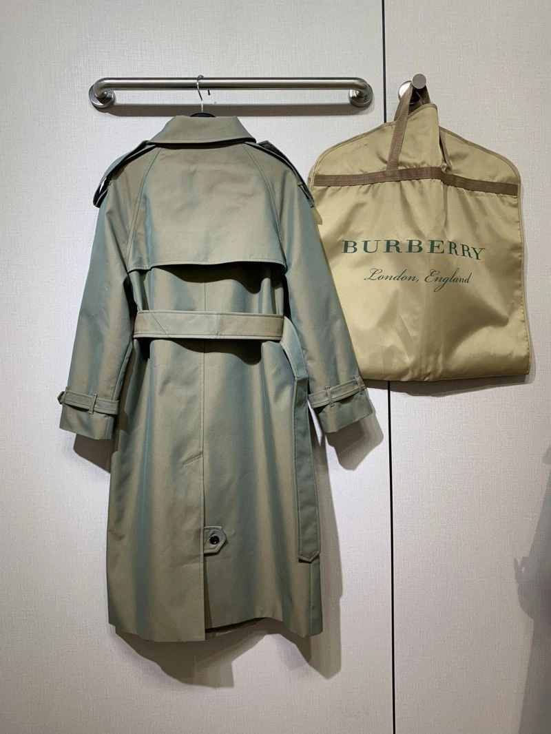Burberry Outwear Chic 103952