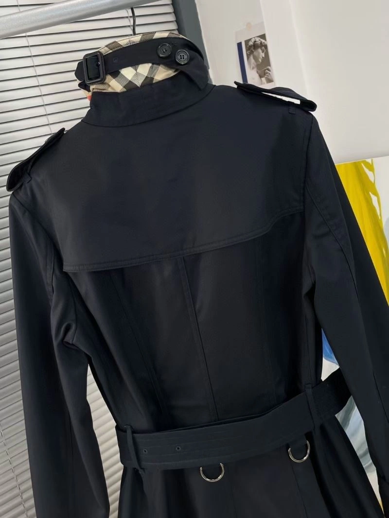Flexible Burberry Outwear 104025