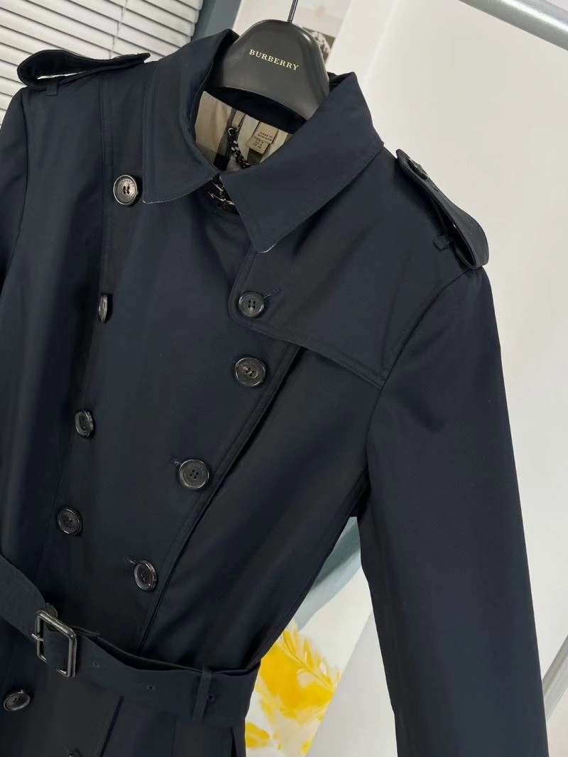 Flexible Burberry Outwear 104025