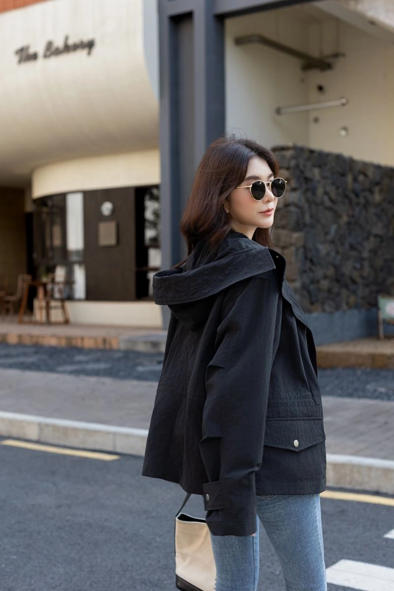 Soft Burberry Outwear 103979