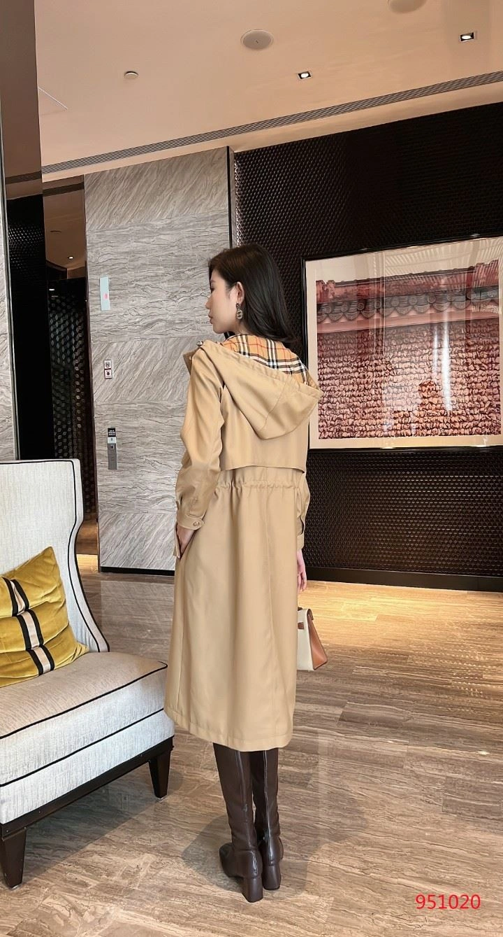 EyeCatching Burberry Outwear 103932