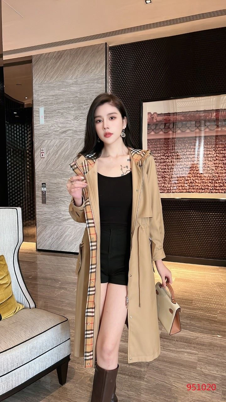 EyeCatching Burberry Outwear 103932