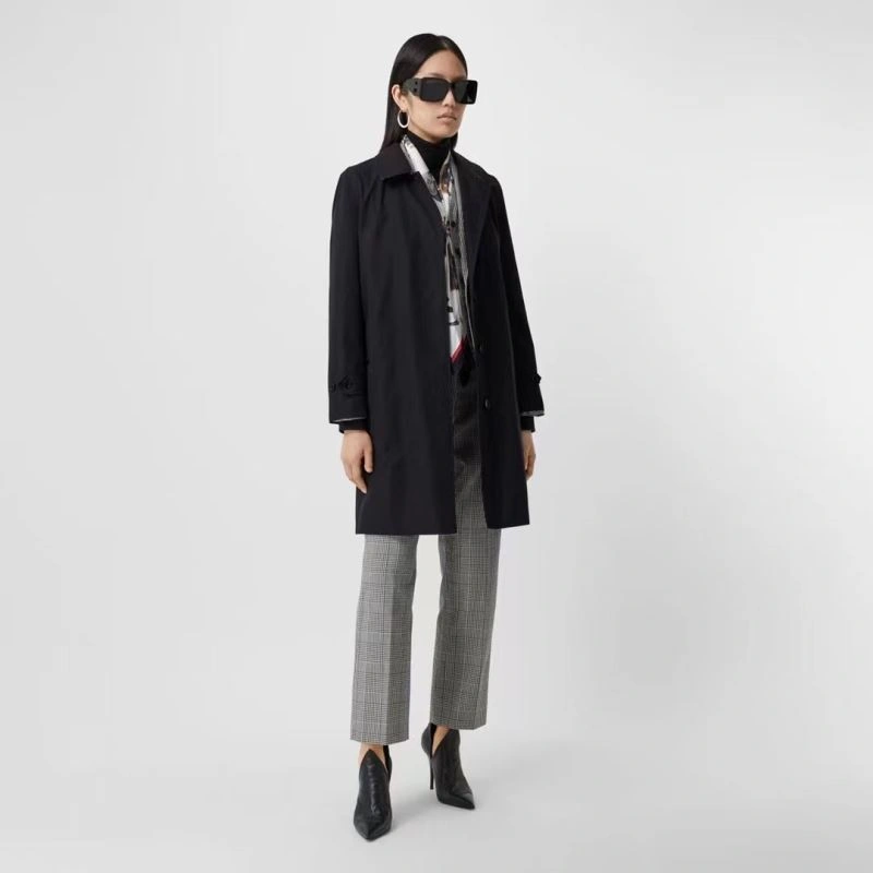Premium Burberry Outwear 103931
