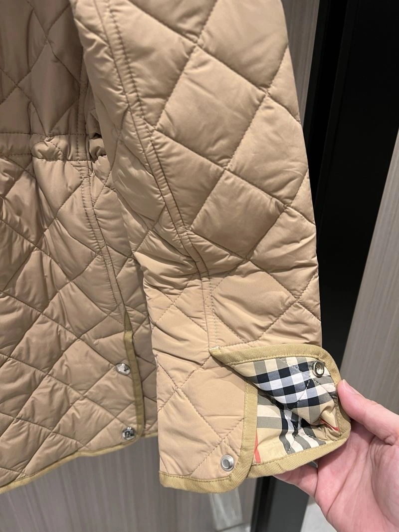 Burberry Outwear WeatherProof 103926