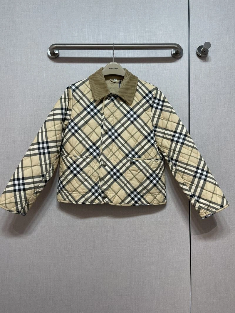 Cozy Burberry Outwear 103942