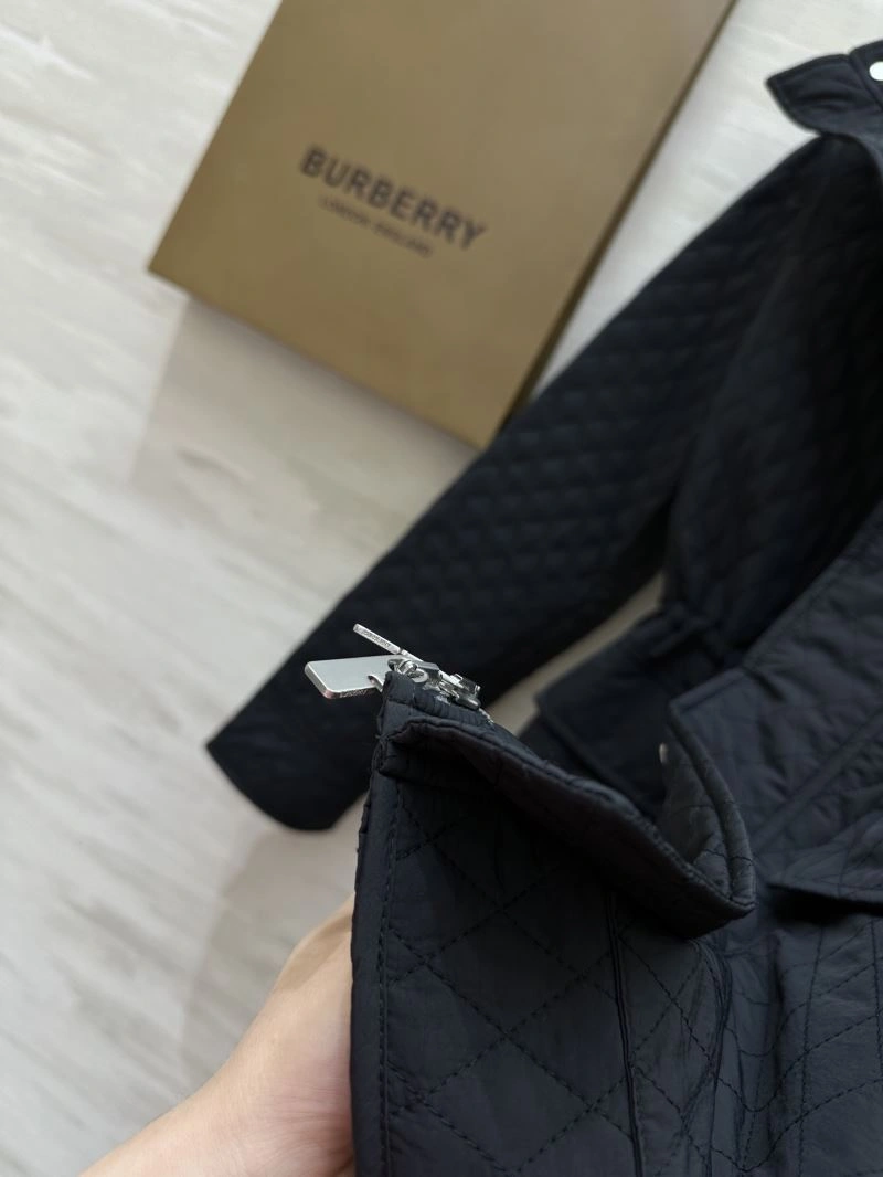 Bright Burberry Outwear 103925