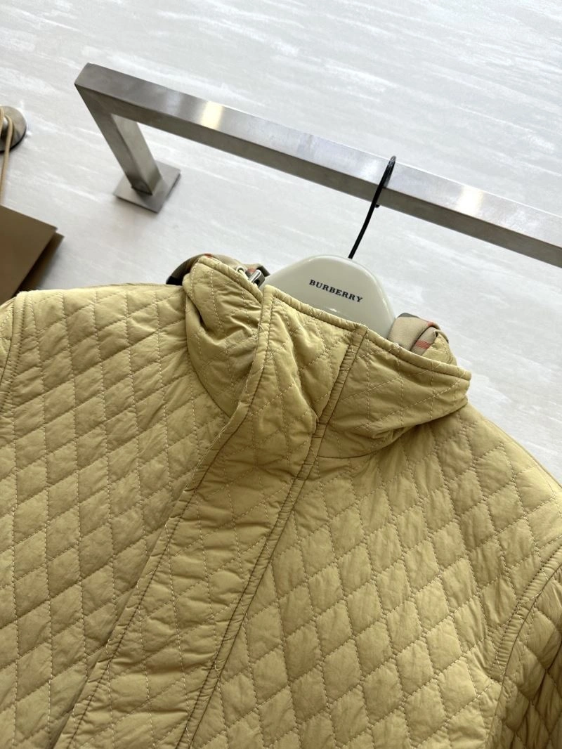 Burberry Outwear TravelReady 103924