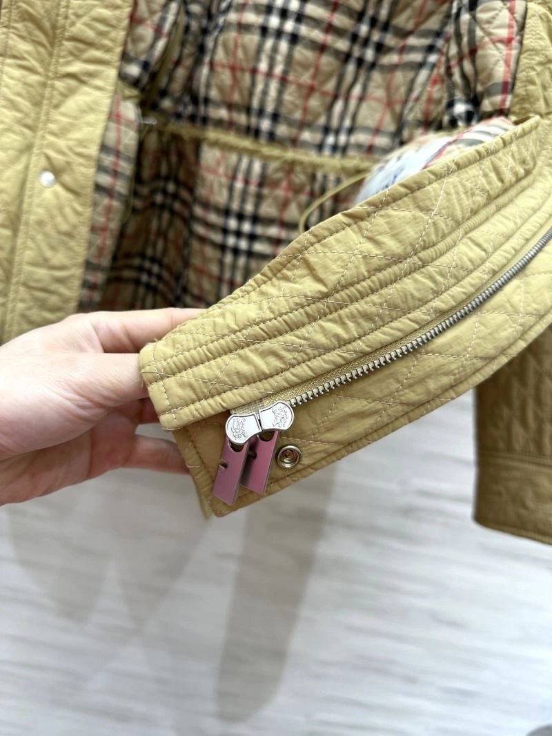 Burberry Outwear TravelReady 103924