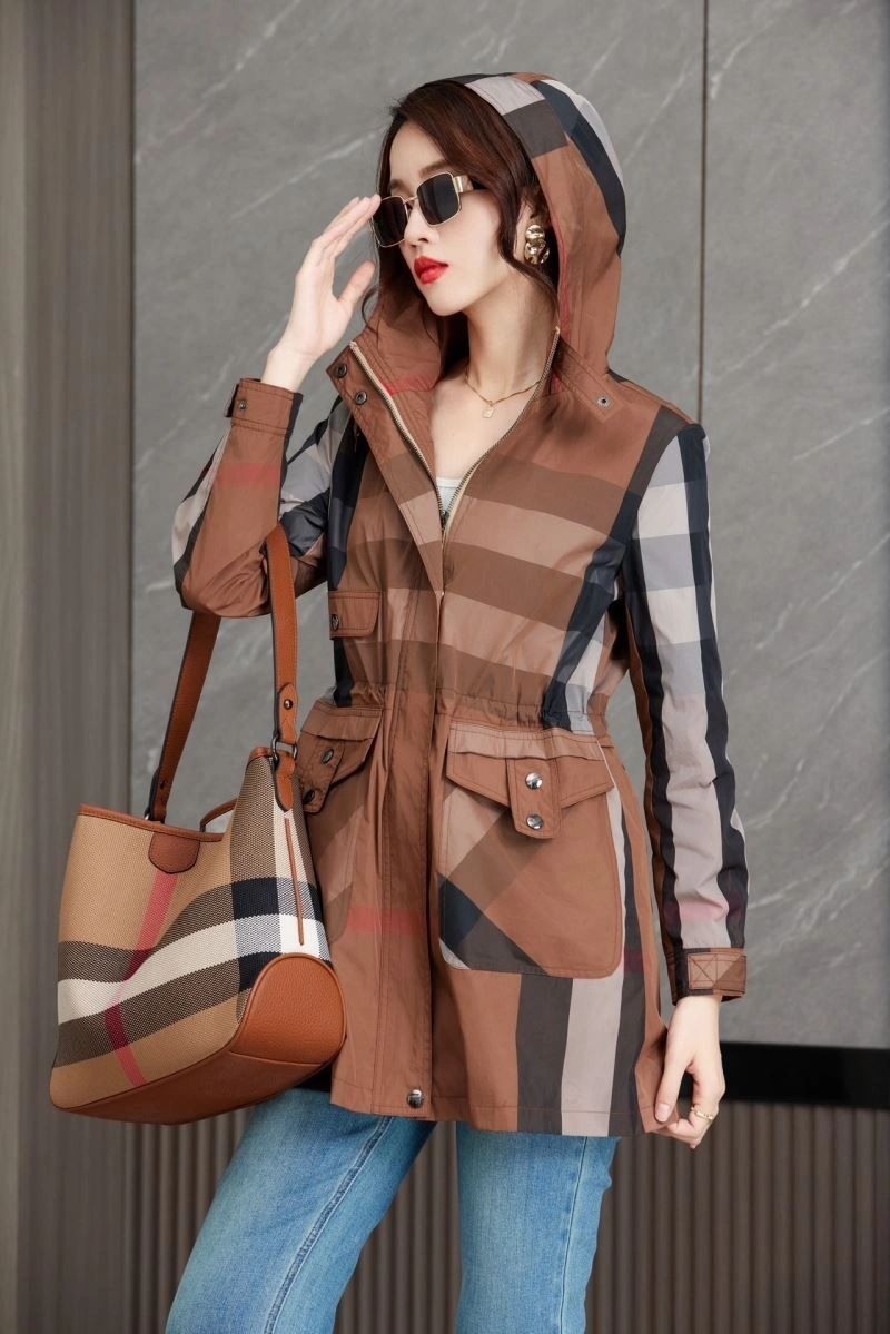 ComfortFit Burberry Outwear 103920