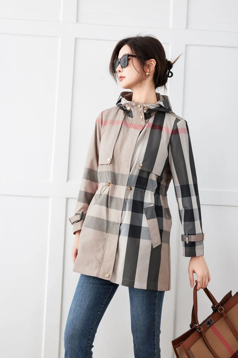 Burberry Outwear Bright 103943