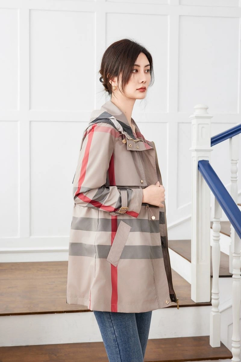 Burberry Outwear Bright 103943