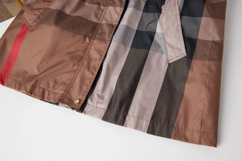Burberry Outwear Packable 103912