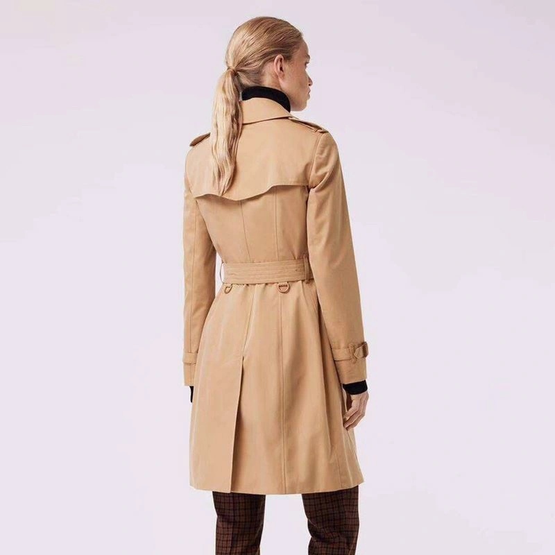 Burberry Outwear Chic 103906