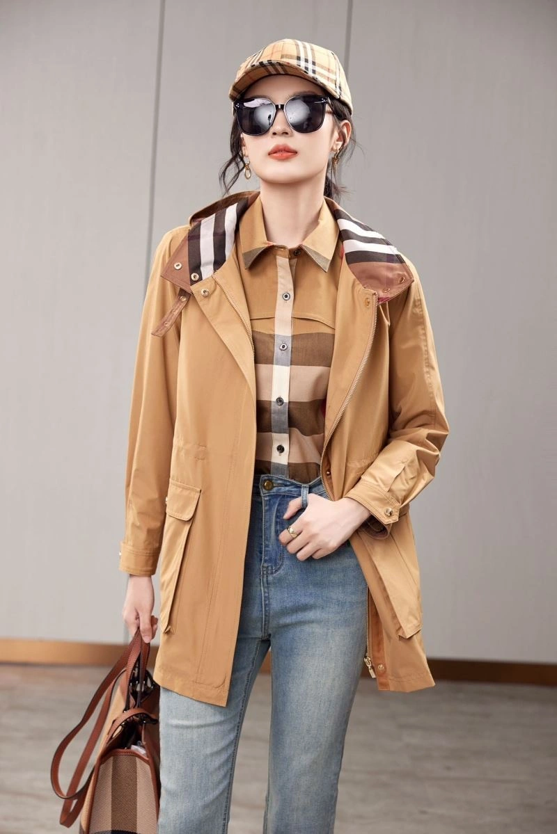 Compact Burberry Outwear 103907