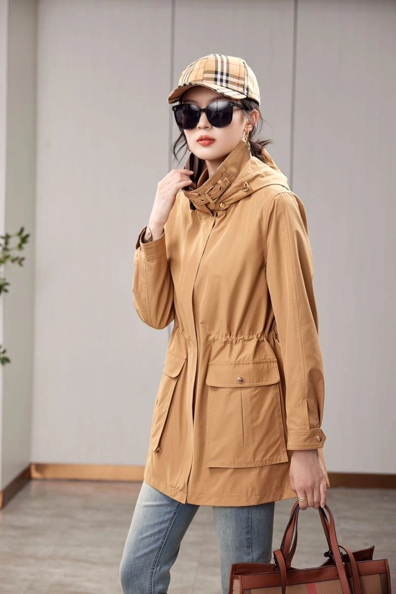 Compact Burberry Outwear 103907