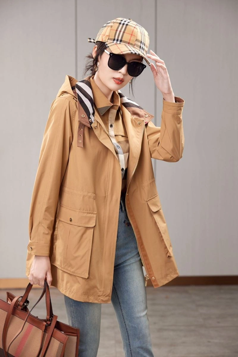 Compact Burberry Outwear 103907