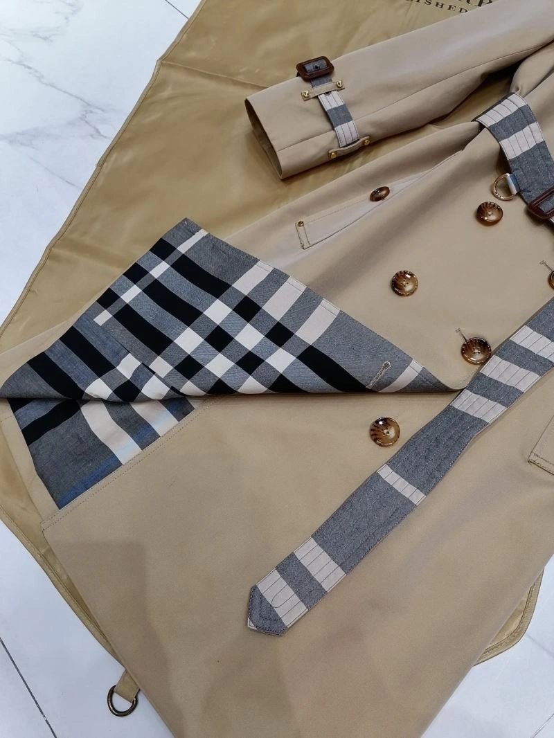 Burberry Outwear Breathable 103911