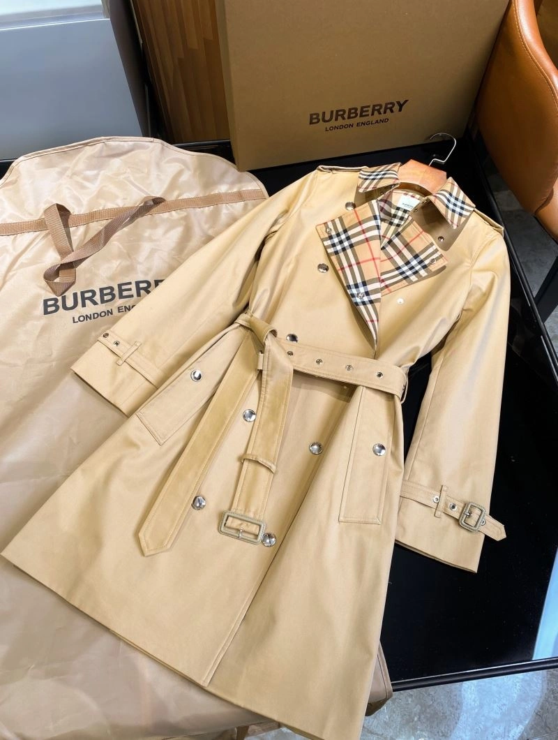 Burberry Outwear Stretchable 103903