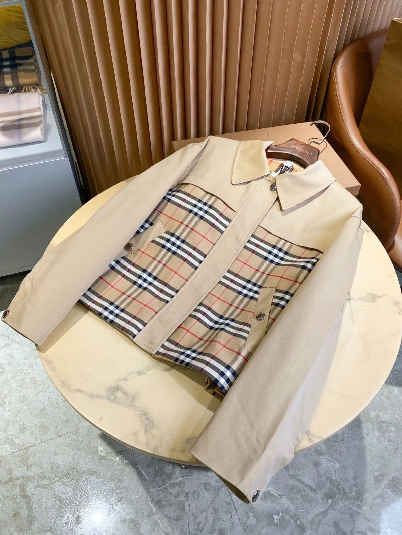 Stylish Burberry Outwear 103901