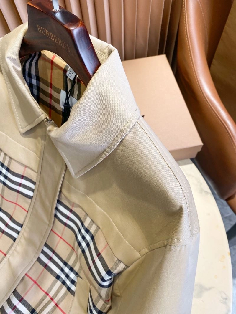 Stylish Burberry Outwear 103901