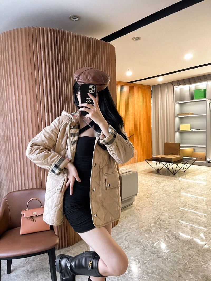 Burberry Outwear EyeCatching 103902