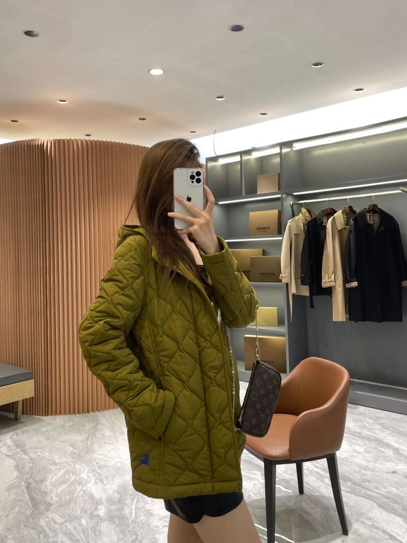 Burberry Outwear Efficient 103945