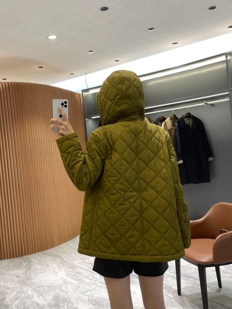Burberry Outwear Efficient 103945